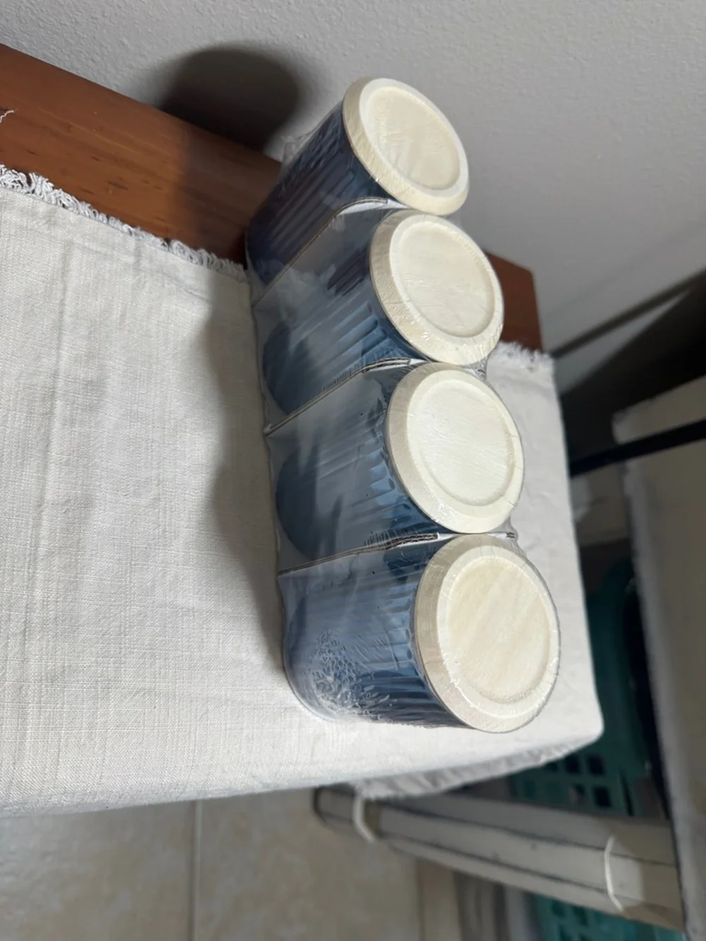 Set of 4 Navy Blue Ribbed Ceramic Canisters with Cream Lids NWT - Picture 3 of 4